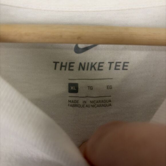 Nike Georgia Bulldogs “Ball In” Shirt Size XL White Long Sleeve NWOT - Picture 3 of 5